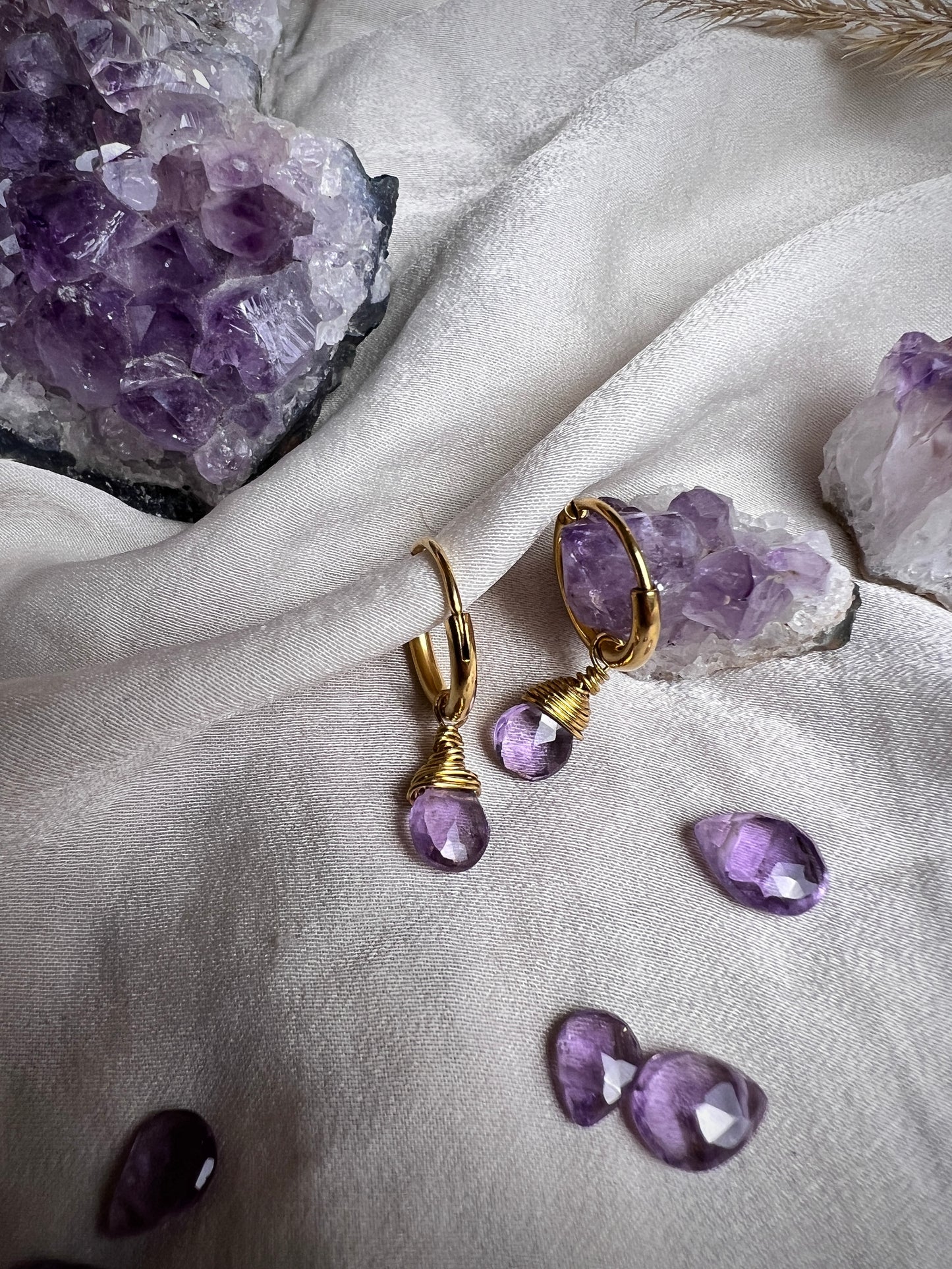 Sunlit Drops - Choose your Crystal