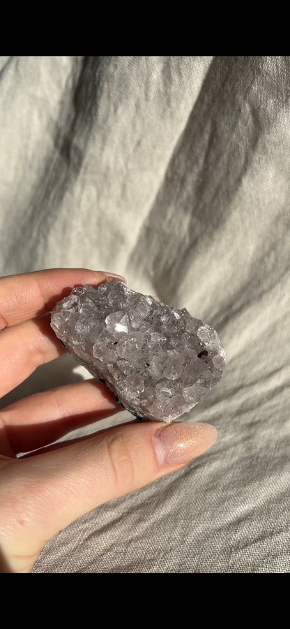 Amethyst – mittleres Naturstück (ca. 50–90g)