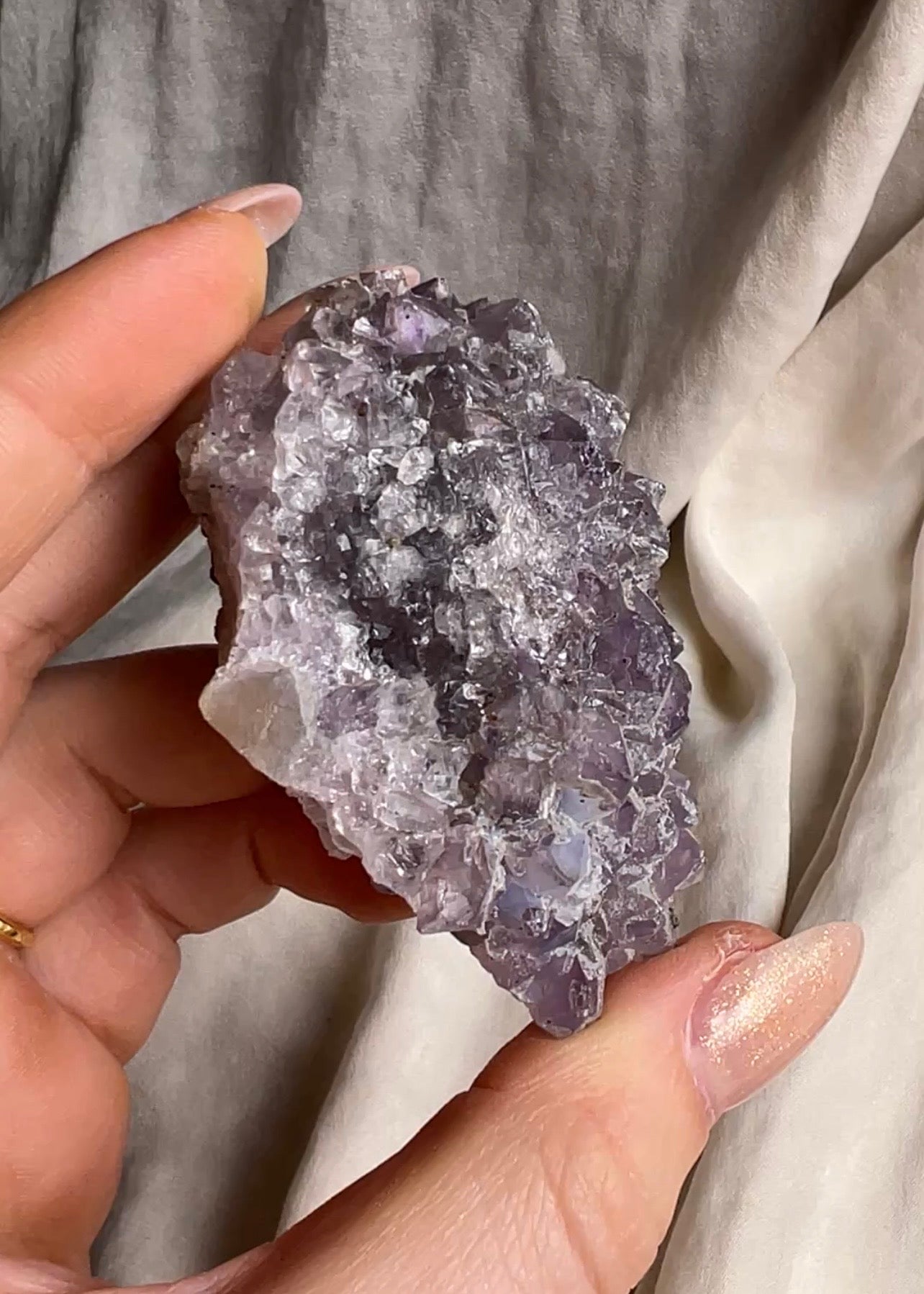 Amethyst - größeres Naturstück (ca. 100-200g)