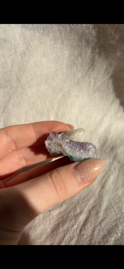 Amethyst – kleines Naturstück (ca. 25–40g)