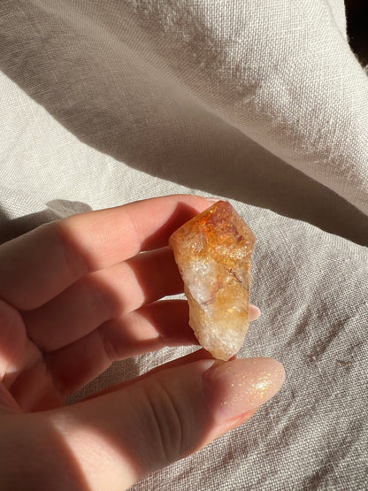 Citrin (gebrannt) – kleines Naturstück (ca. 25-40g)