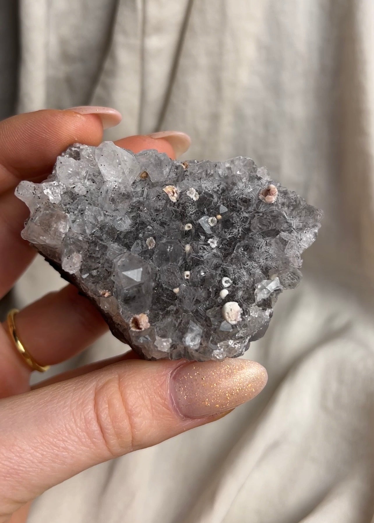 150g Amethyst Drusen Stücke verschiedene Formen naturbelassener Kristall 