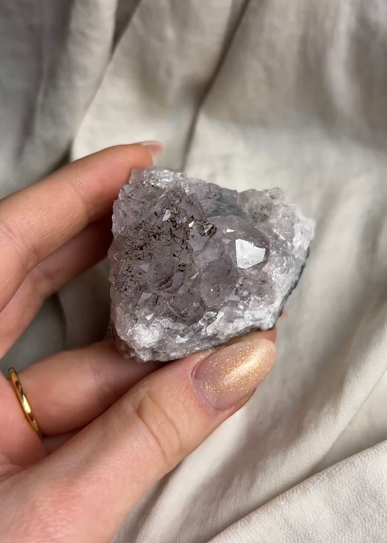 Amethyst - größeres Naturstück (ca. 100-200g)