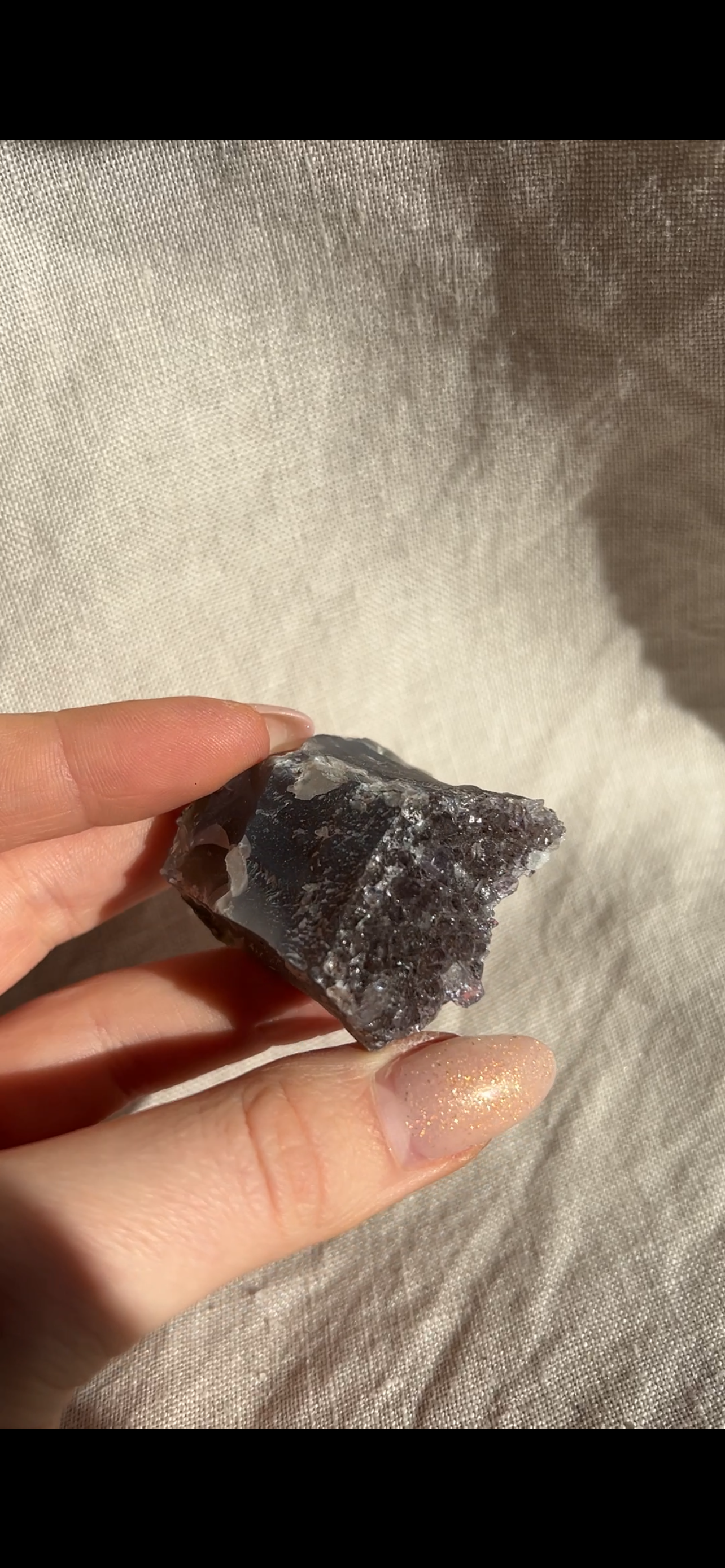 Amethyst – kleines Naturstück (ca. 25–40g)