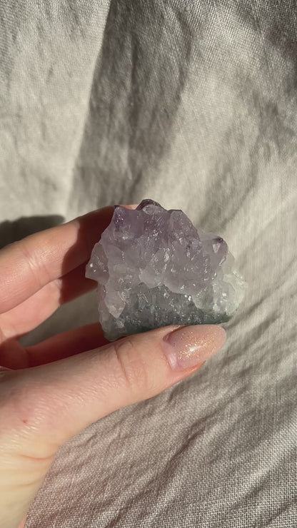 Amethyst – mittleres Naturstück (ca. 50–90g)