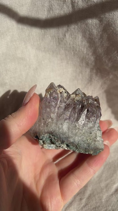 Amethyst – großes Naturstück (ca. 300 g)