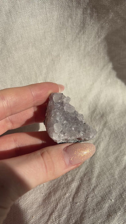 Amethyst – kleines Naturstück (ca. 25–40g)