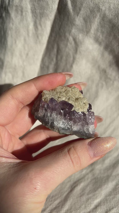 Amethyst – mittleres Naturstück (ca. 50–90g)
