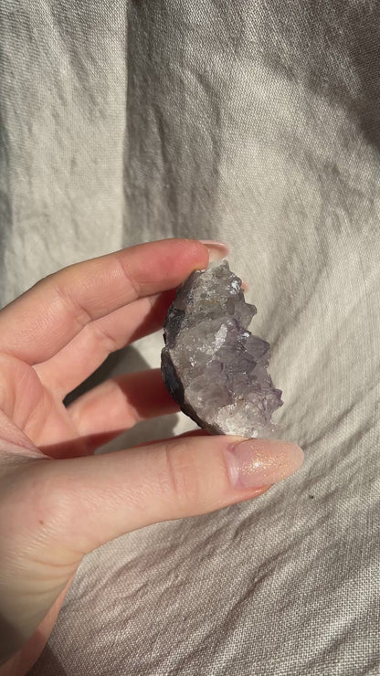 Amethyst – mittleres Naturstück (ca. 50–90g)