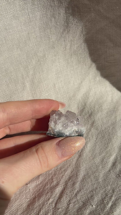 Amethyst – kleines Naturstück (ca. 25–40g)