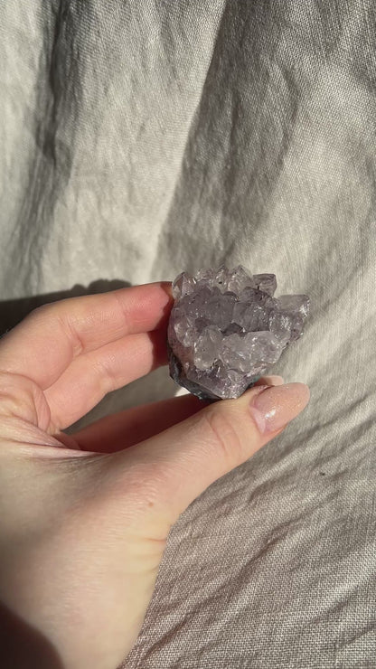 Amethyst – mittleres Naturstück (ca. 50–90g)