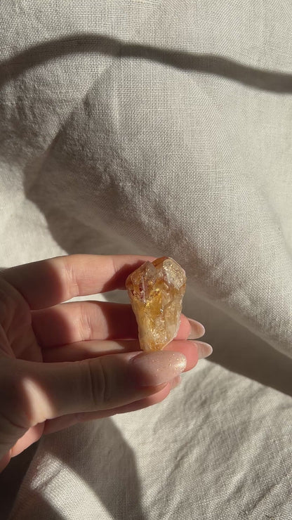Citrin (gebrannt) – kleines Naturstück (ca. 25-40g)