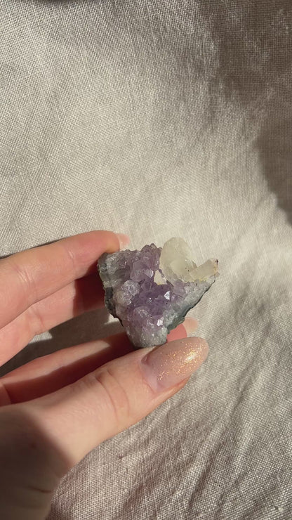 Amethyst – kleines Naturstück (ca. 25–40g)