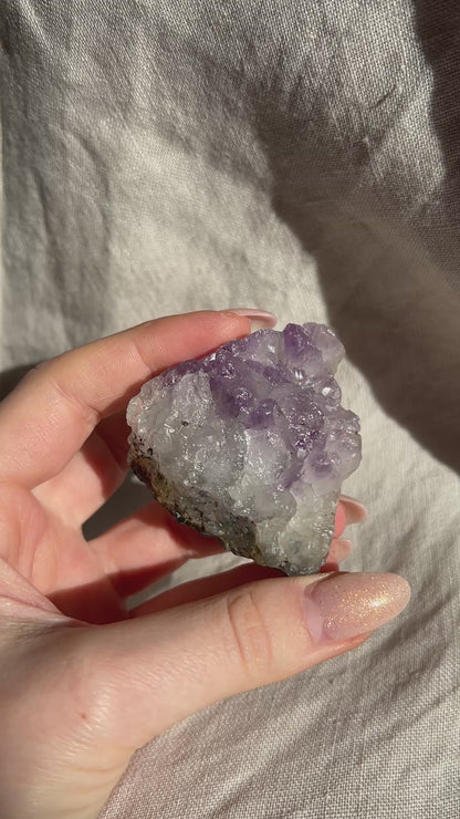 Amethyst – mittleres Naturstück (ca. 50–90g)