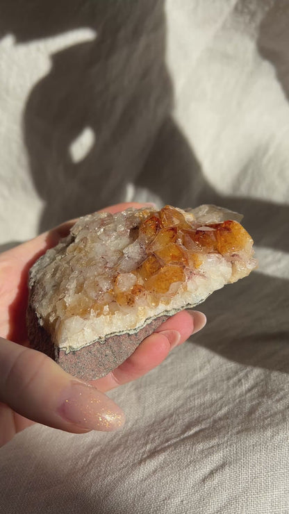 Citrin (gebrannt) - großes Naturstück (ca. 300g)