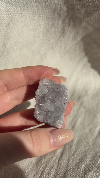 Amethyst – kleines Naturstück (ca. 25–40g)